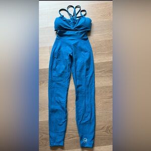 Bombshell Sportswear Blue Matching Sports Bra & Leggings - size S